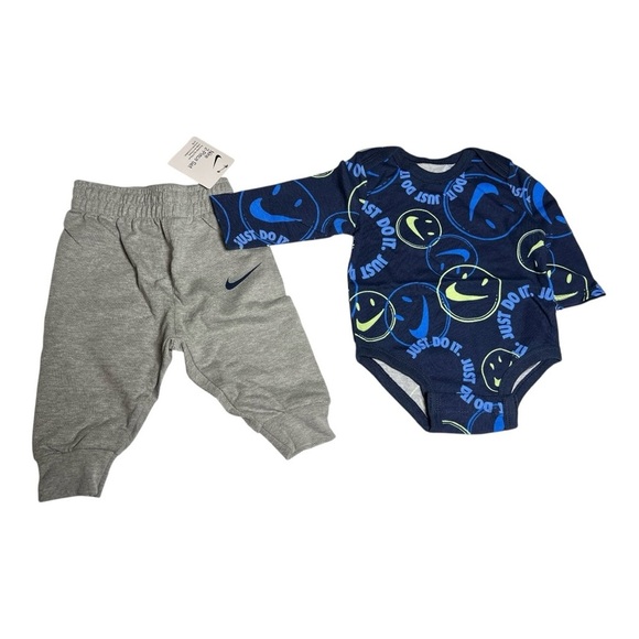 Nike Smiley Unisex Blue and Gray Jogger Set And Set Of 3 Bodysuits Size 3 Months - Picture 3 of 6